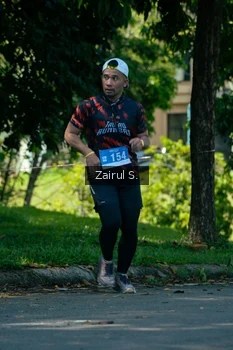 Runner Photo 1736748