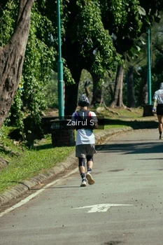 Runner Photo 1736778