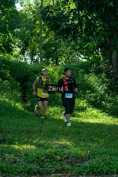 Runner Photo 1736846