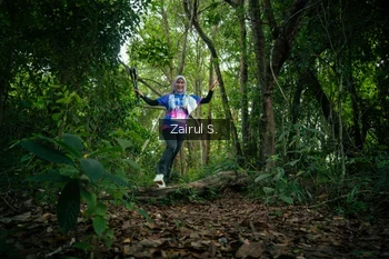 Runner Photo 1737373