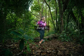 Runner Photo 1737384