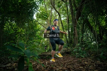 Runner Photo 1737464