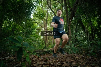 Runner Photo 1737472