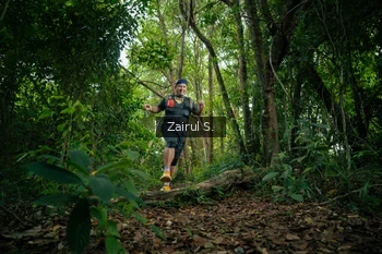 Runner Photo 1737473