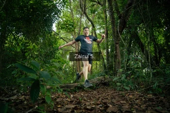 Runner Photo 1737477