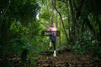 Runner Photo 1737500