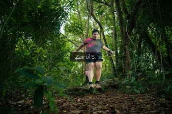 Runner Photo 1737504
