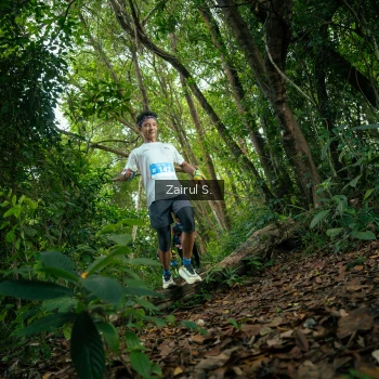 Runner Photo 1737593