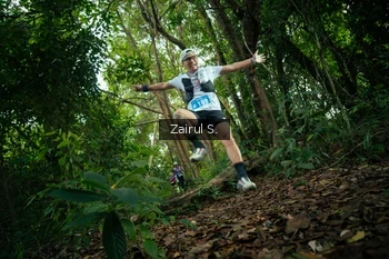 Runner Photo 1737618