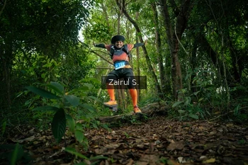 Runner Photo 1737622