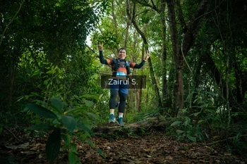 Runner Photo 1737698
