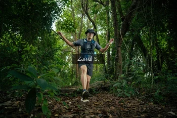 Runner Photo 1737717