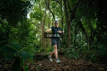 Runner Photo 1737734