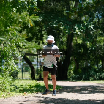 Runner Photo 1738317