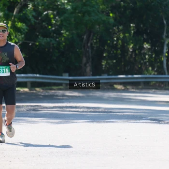 Runner Photo 1738641