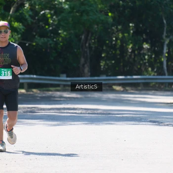 Runner Photo 1738642