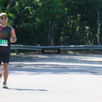 Runner Photo 1738644