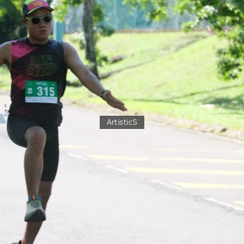 Runner Photo 1738648