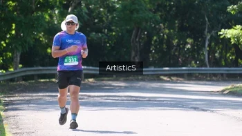 Runner Photo 1738686
