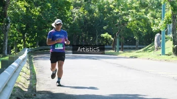 Runner Photo 1738691