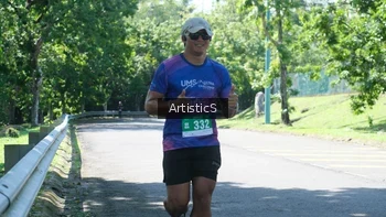 Runner Photo 1738693