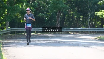 Runner Photo 1738695