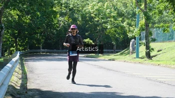 Runner Photo 1738706
