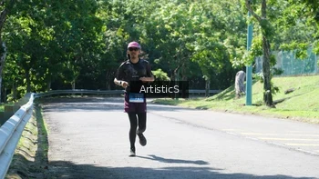 Runner Photo 1738707