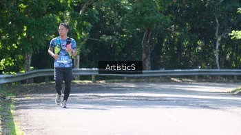 Runner Photo 1738712