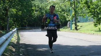Runner Photo 1738734