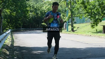 Runner Photo 1738735