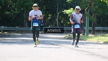 Runner Photo 1738743