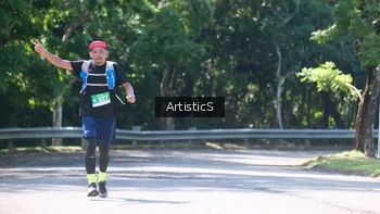 Runner Photo 1738756