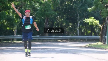 Runner Photo 1738758