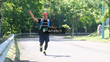 Runner Photo 1738783