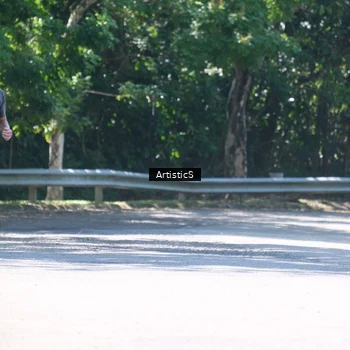 Runner Photo 1739104