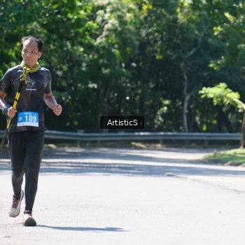 Runner Photo 1739117