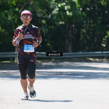 Runner Photo 1739288