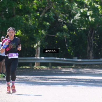 Runner Photo 1739338