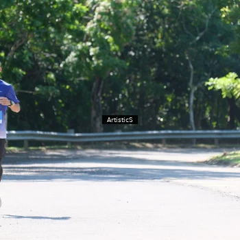 Runner Photo 1739407