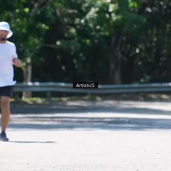 Runner Photo 1739429