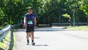 Runner Photo 1739565