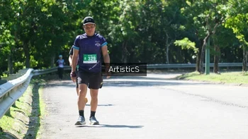 Runner Photo 1739566