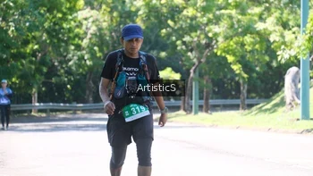Runner Photo 1739579