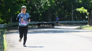 Runner Photo 1739590