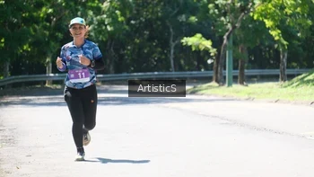 Runner Photo 1739592