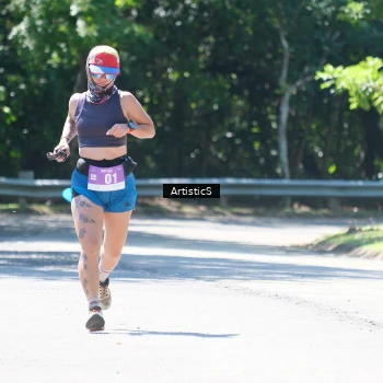 Runner Photo 1739610