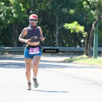Runner Photo 1739613