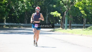Runner Photo 1739614