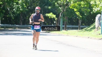 Runner Photo 1739615